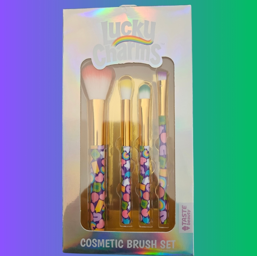 Lucky Charms Makeup Bag and Brush Set - Picture 3 of 5